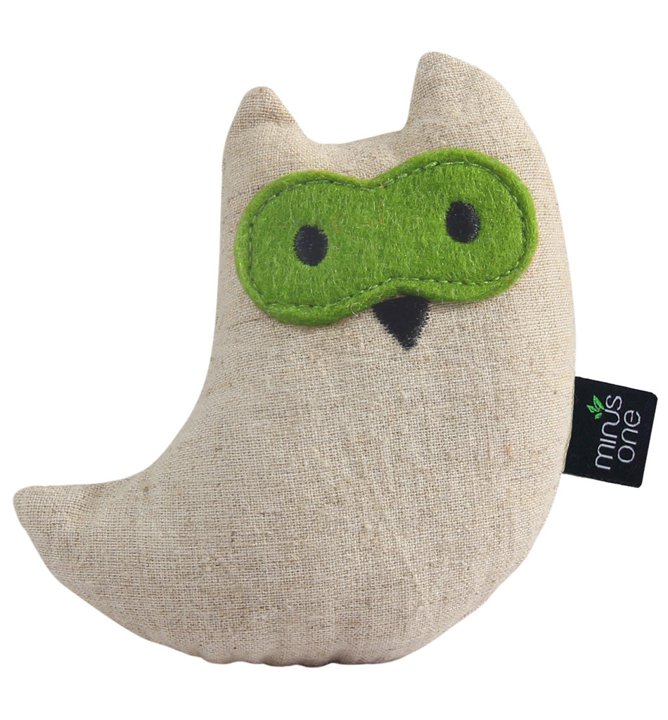 Coruja de brinquedo para gatos "Menos um amigo dócil"